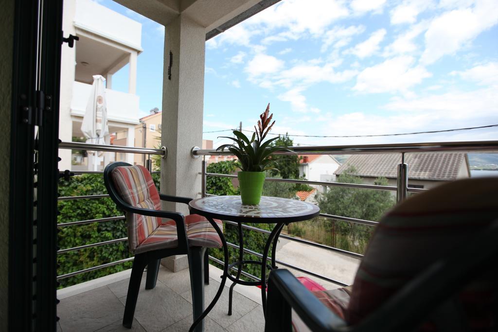 Apartments Salona Trogir Quarto foto
